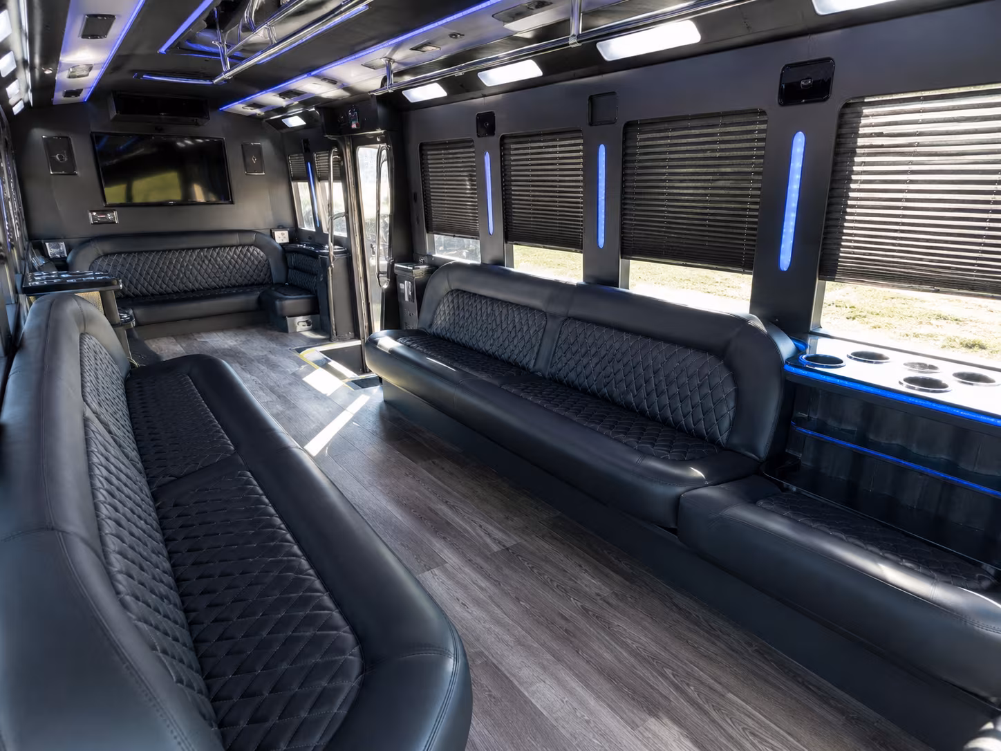 bus rentals for bands performers and touring groups based in sunnyvale