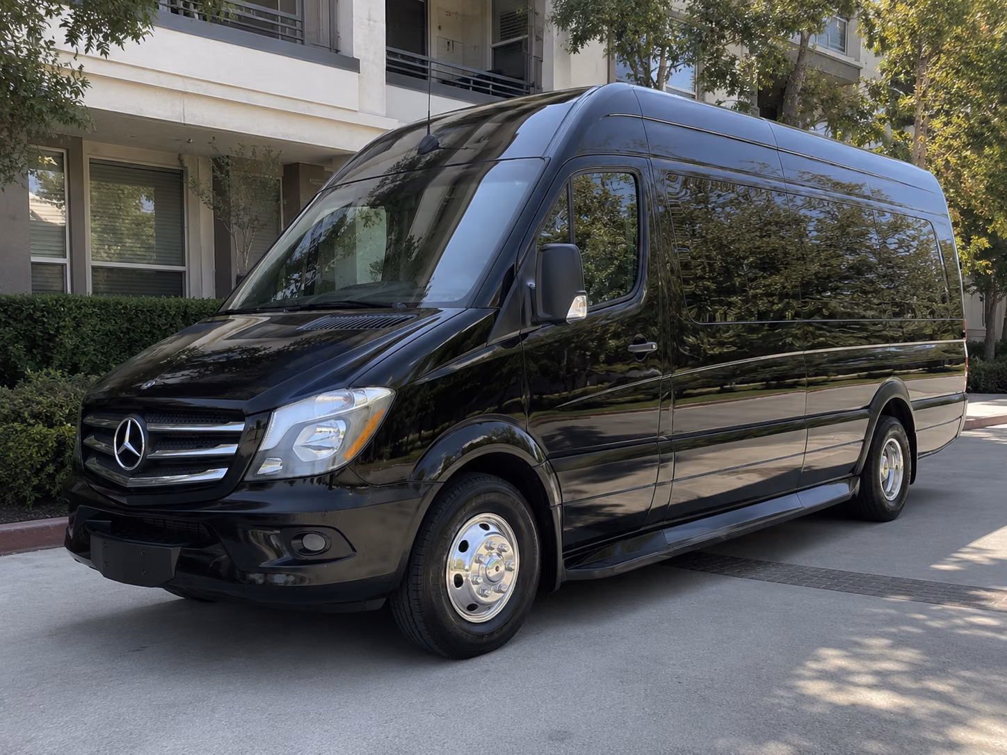secure transportation for your next airport transfer 2