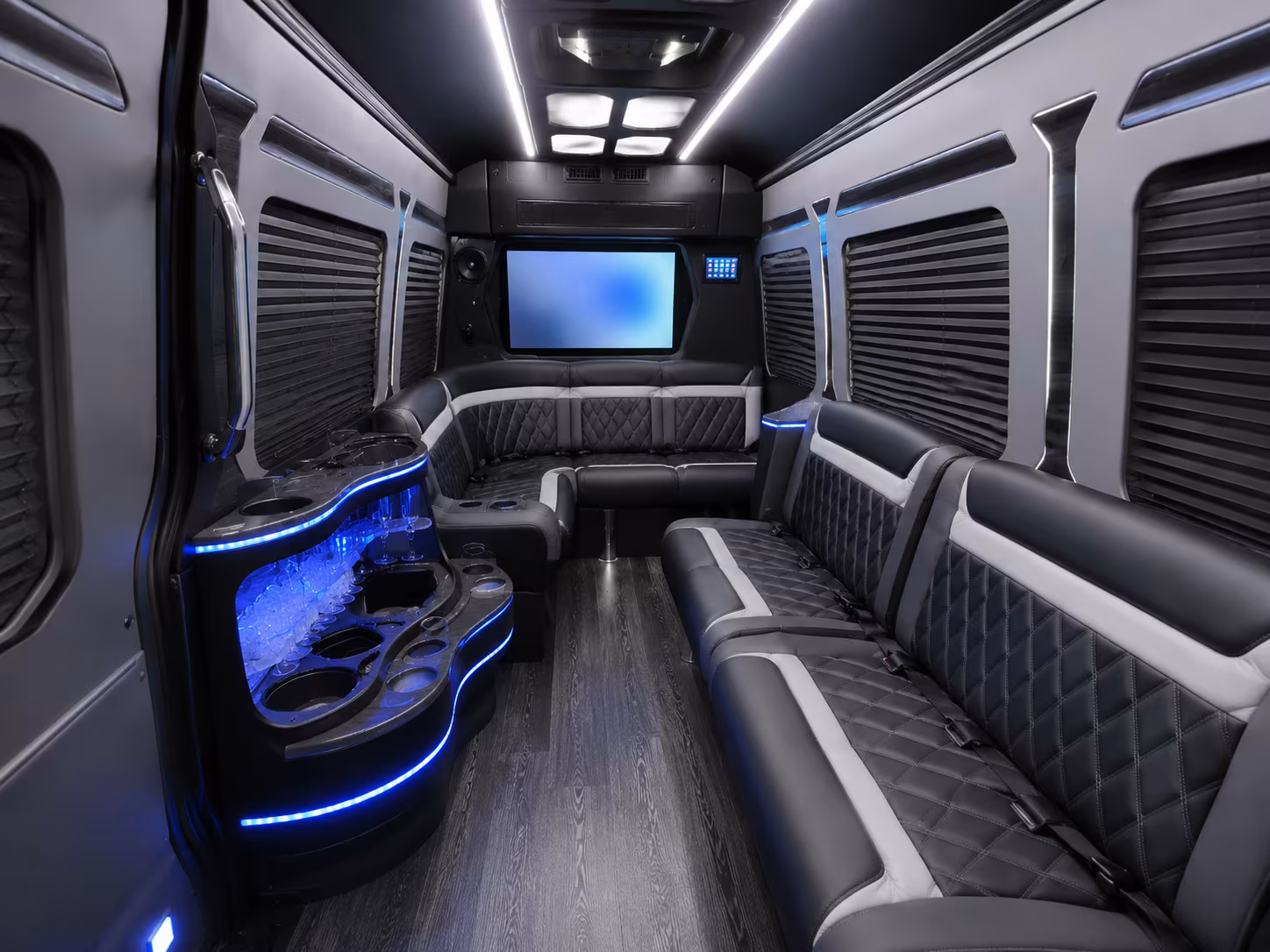 secure transportation for your next airport transfer 4