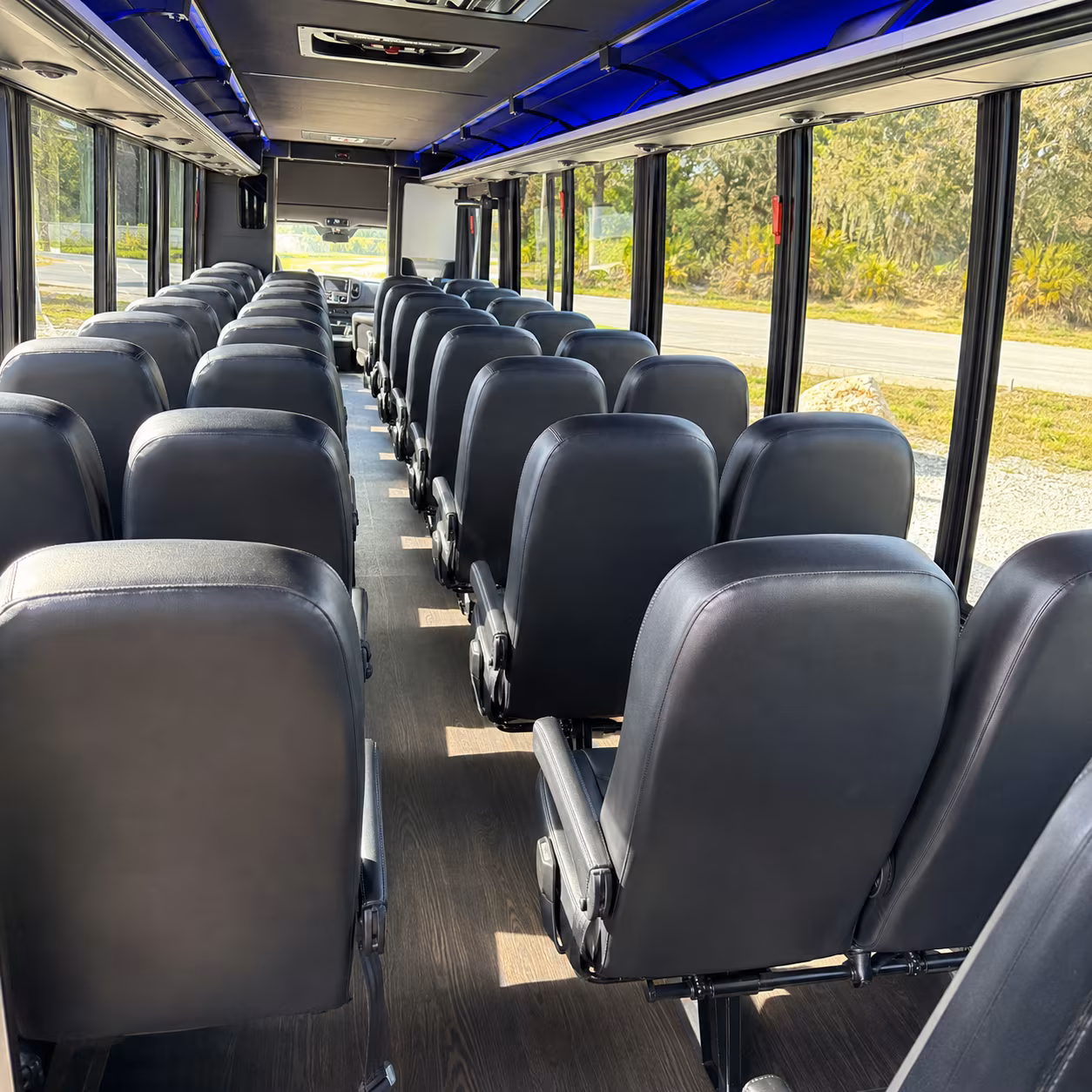 secure transportation for your next convention or trade show 3